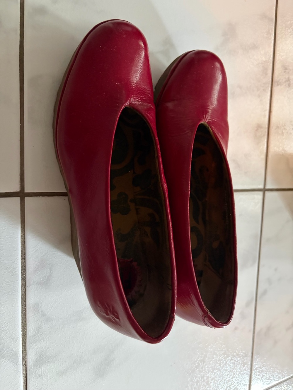 Fly London Yaz Red Leather Wedge Pump women’s EU size 39 or US size 8.5 - Picture 5 of 8